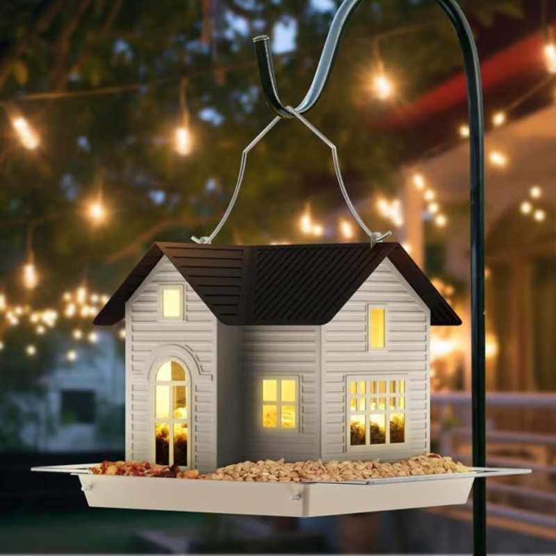 Light Art And Craft - ที่ให้อาหารนกพลังงานแสงอาทิตย์กลางแจ้งแบบใหม่ รูปทรงบ้านสร้างสรรค์ ตกแต่งกรงนก งานศิลปะเหล็ก งานฝีมือประดับตกแต่ง